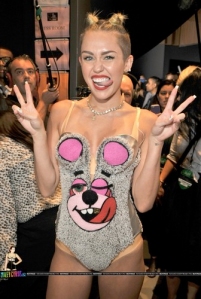 Miley Cyrus VAM 2013